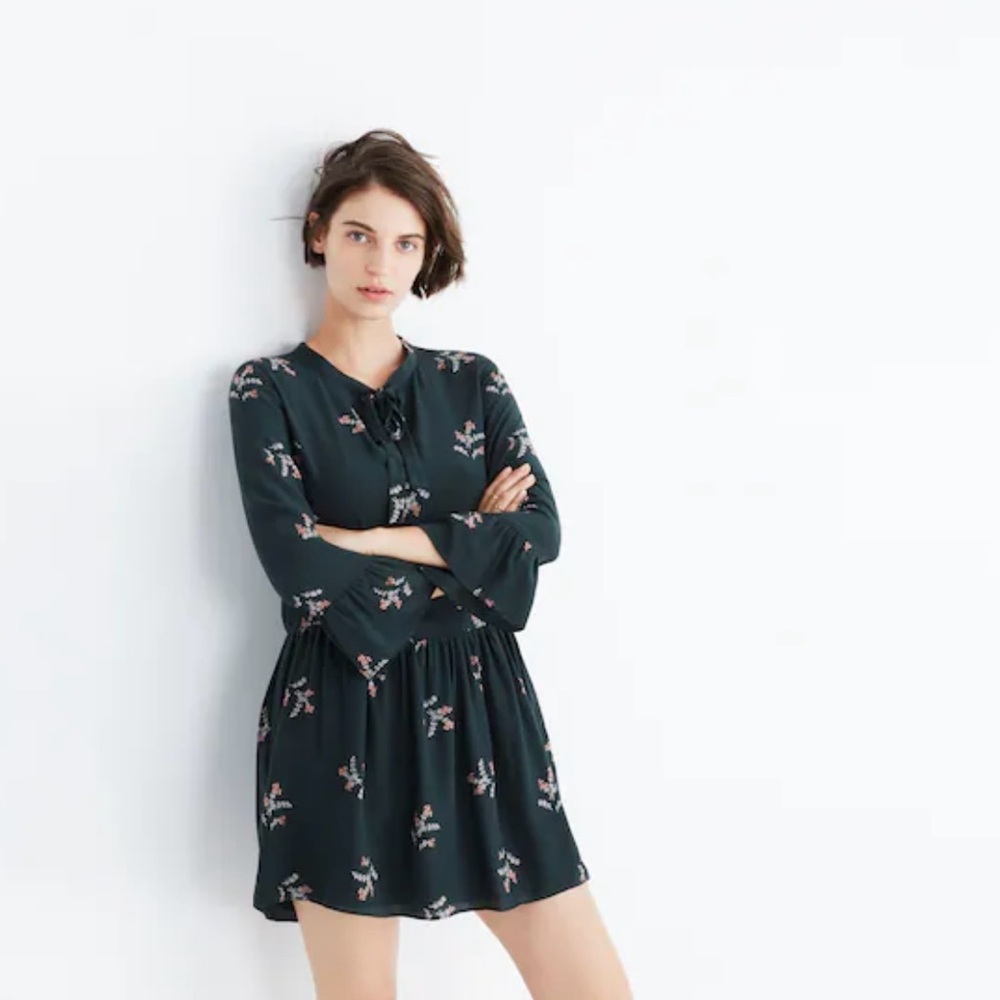 Madewell 100% Silk Tie-Neck Dress Wild Botanic Floral Green Bell Sleeve Size XXS
